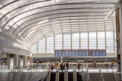 The northern concourse is memorable and welcoming in the manner of the world's great rail stations. Northern concourse looking south. Image: Brett Boardman.